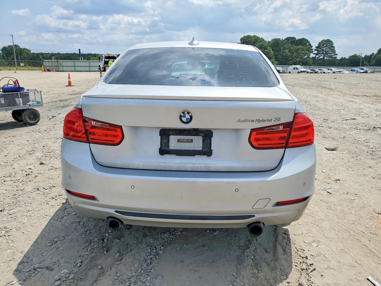 2013 BMW Activehybrid 3 - zdjęcie 6