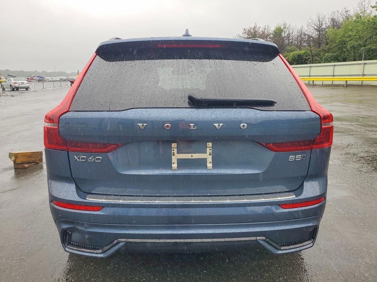 2026 Volvo Xc60 Plus - zdjęcie 6