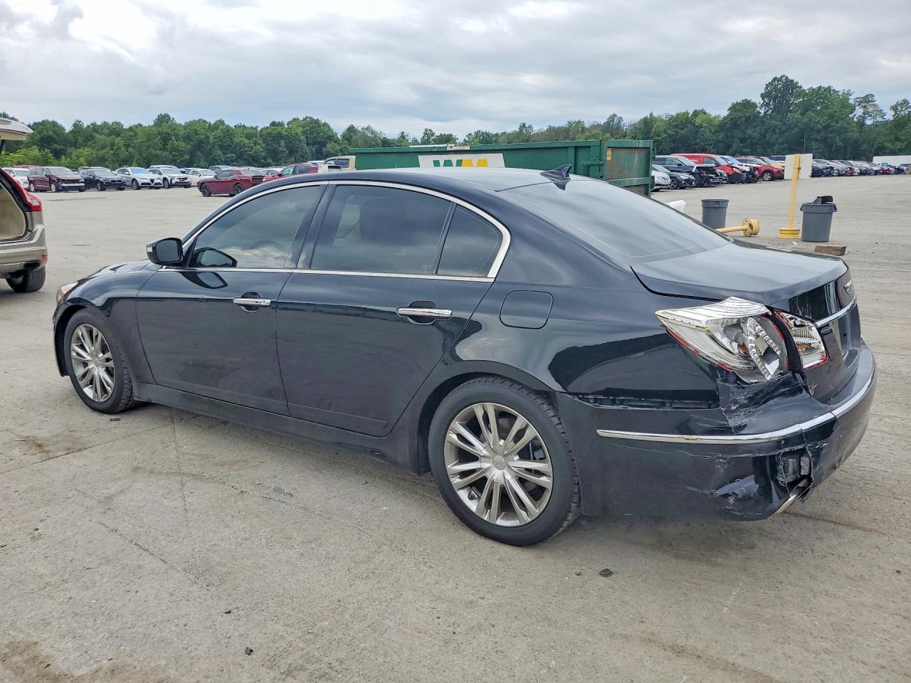2013 Hyundai Genesis 3.8L - zdjęcie 2