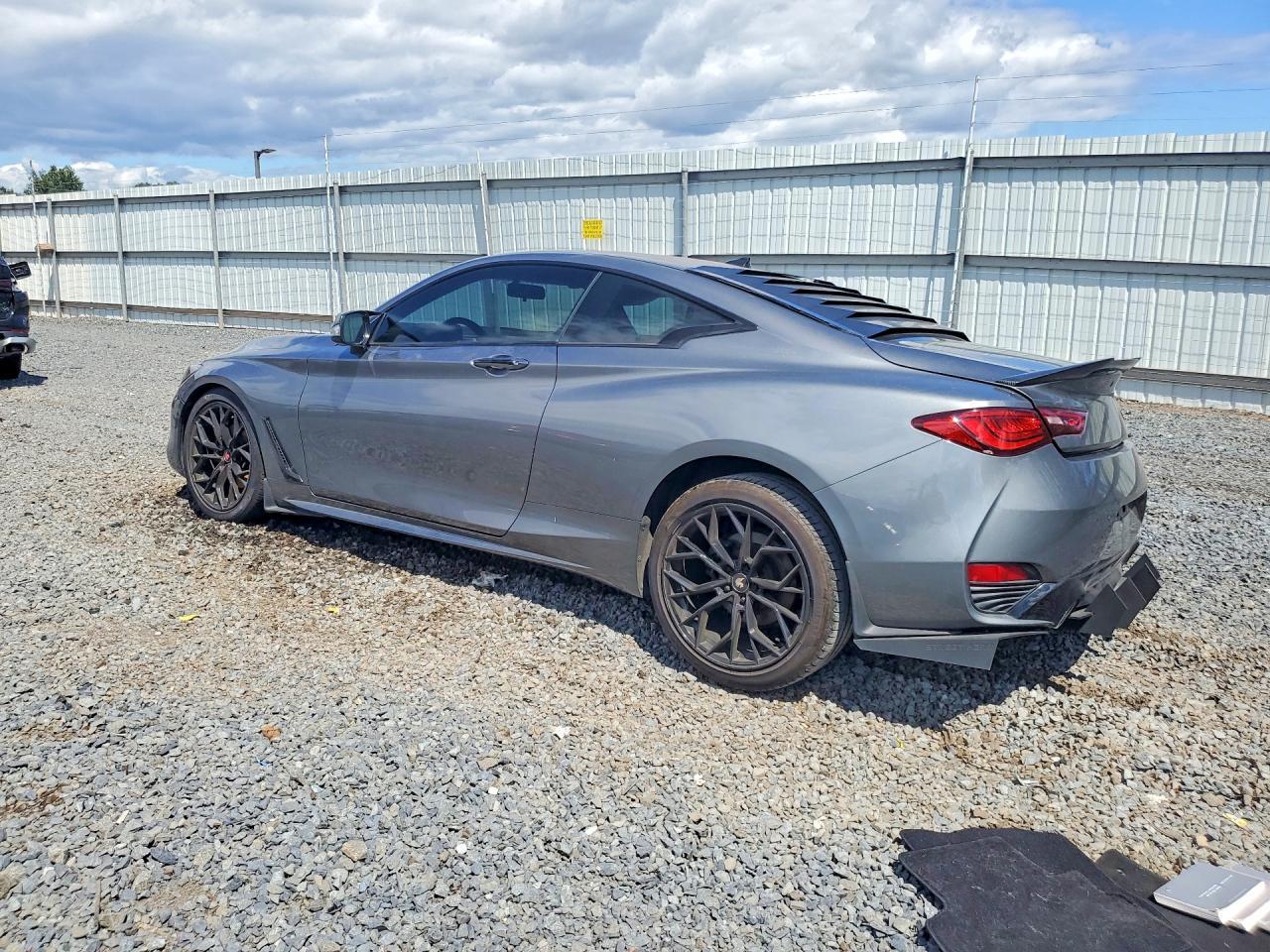 2017 Infiniti Q60 2.0T - zdjęcie 2