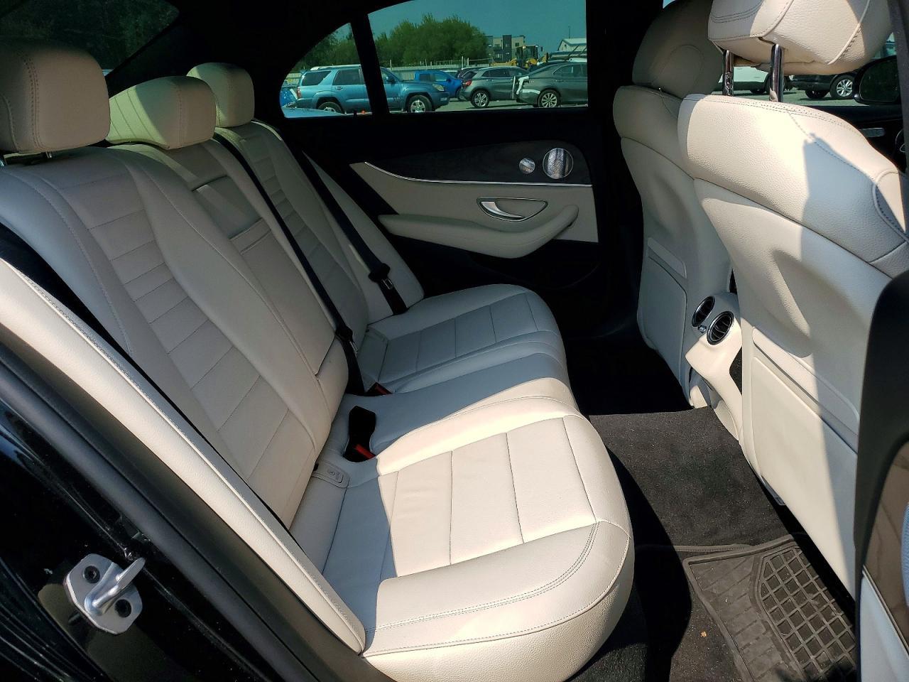 2020 Mercedes-Benz E 450 4Matic - zdjęcie 10