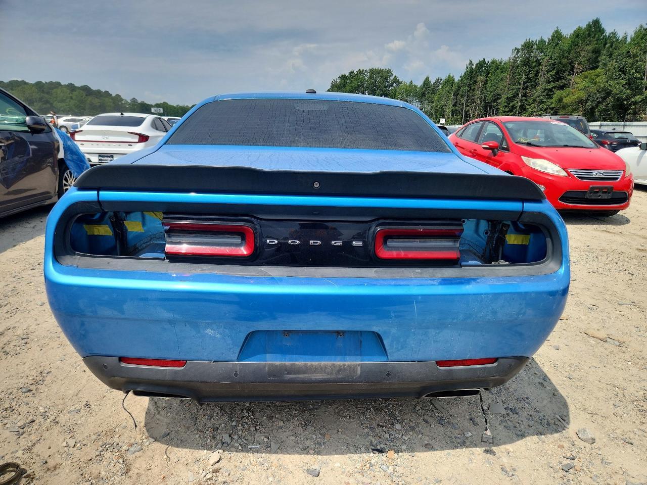 2016 Dodge Challenger R/T - zdjęcie 6