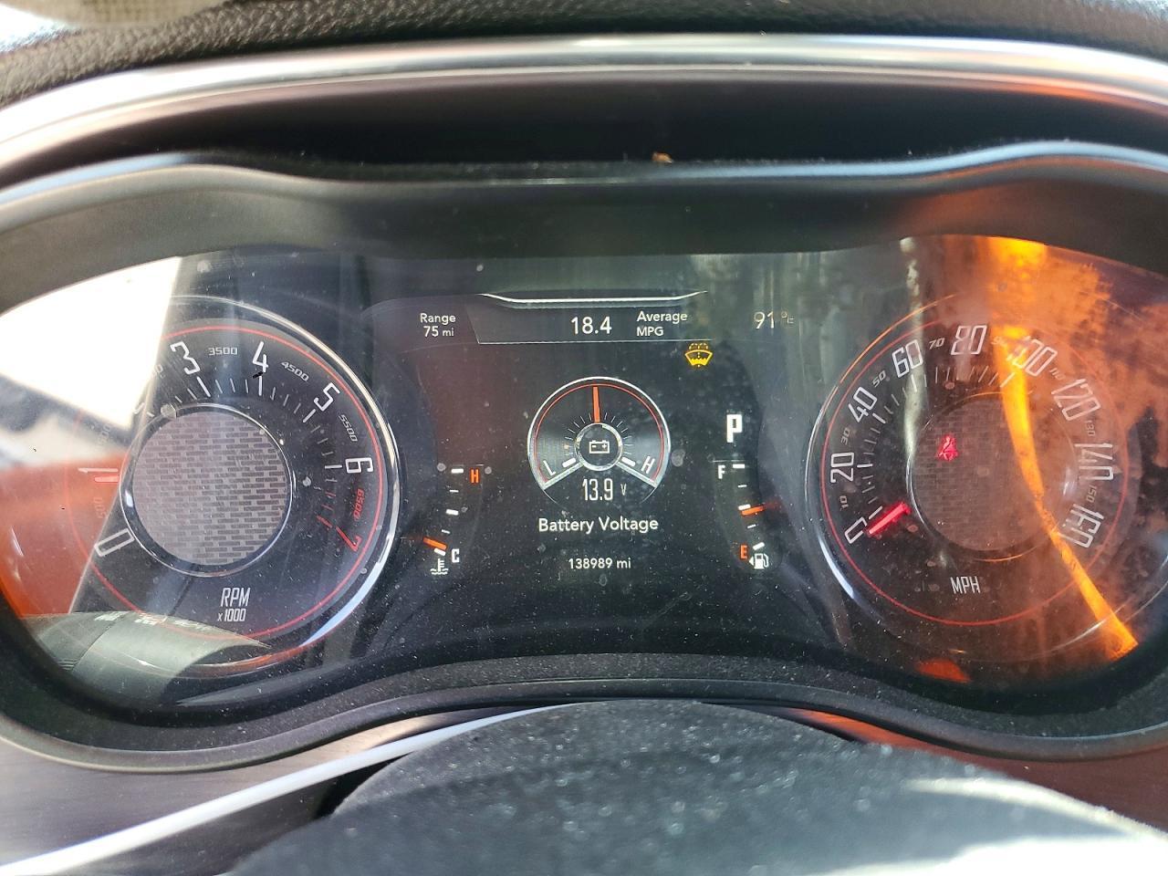 2016 Dodge Challenger Sxt - zdjęcie 9