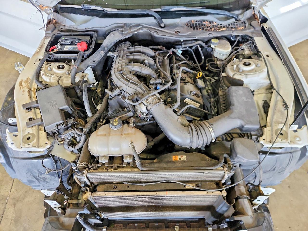 2016 Ford Mustang - zdjęcie 11