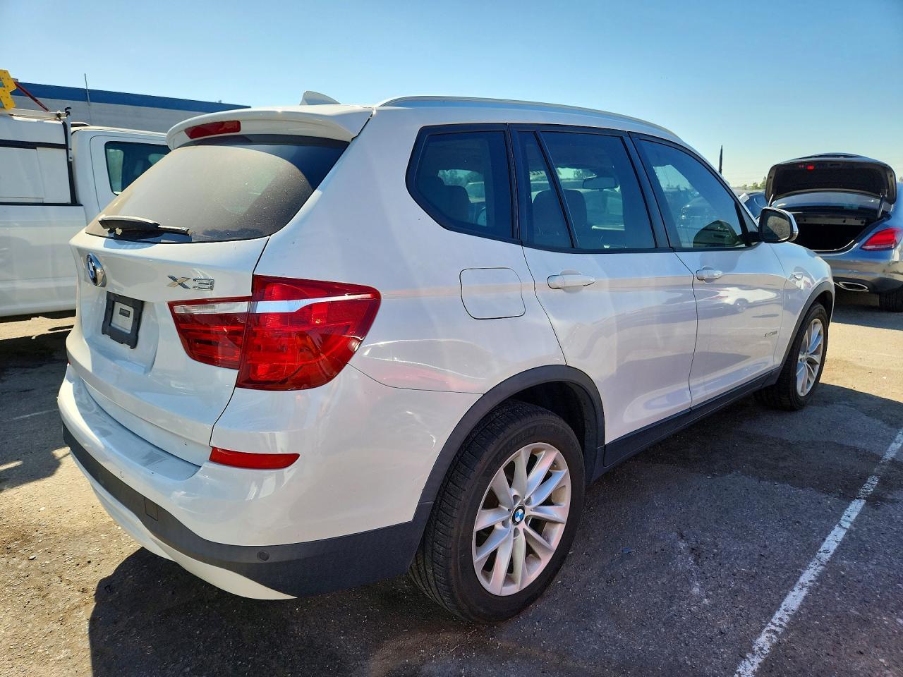 2017 BMW X3 Sdrive28I - zdjęcie 3