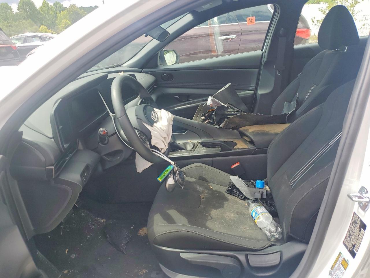 2026 Hyundai Elantra Sel Sport - zdjęcie 7