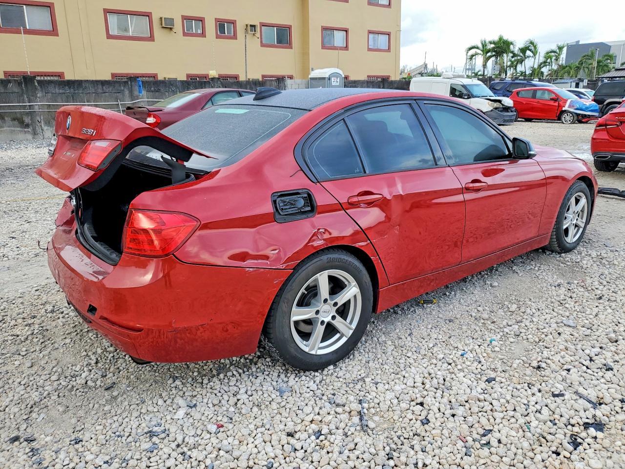 2013 BMW 328I - zdjęcie 3