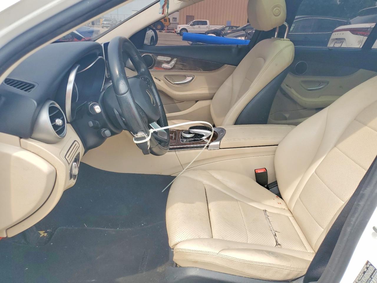 2016 Mercedes-Benz C 300 4Matic - zdjęcie 7
