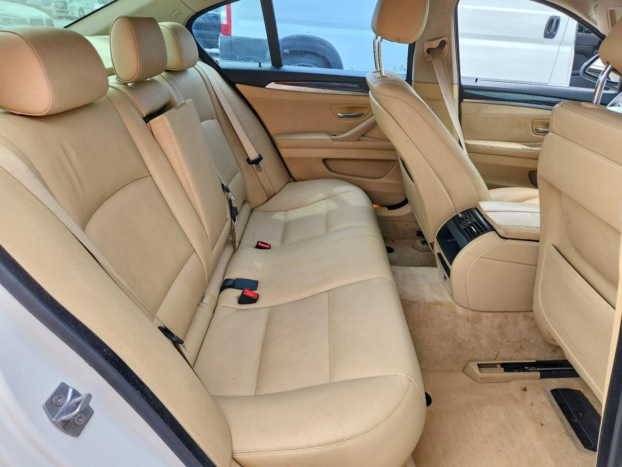 2014 BMW 528 I - zdjęcie 10
