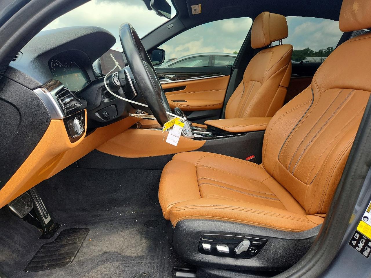 2019 BMW Seria 5 540i - zdjęcie 7