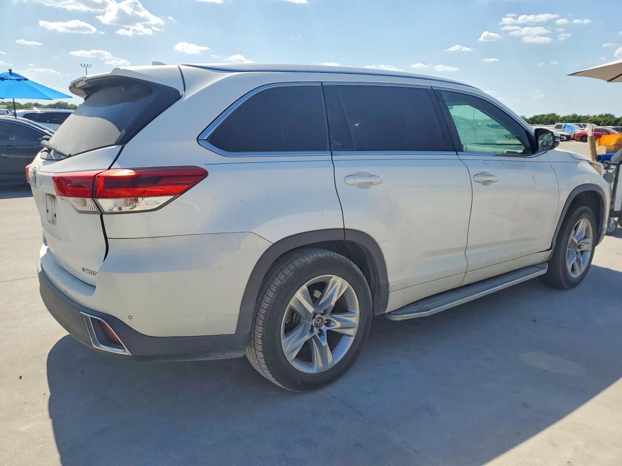 2018 Toyota Highlander Limited - zdjęcie 3