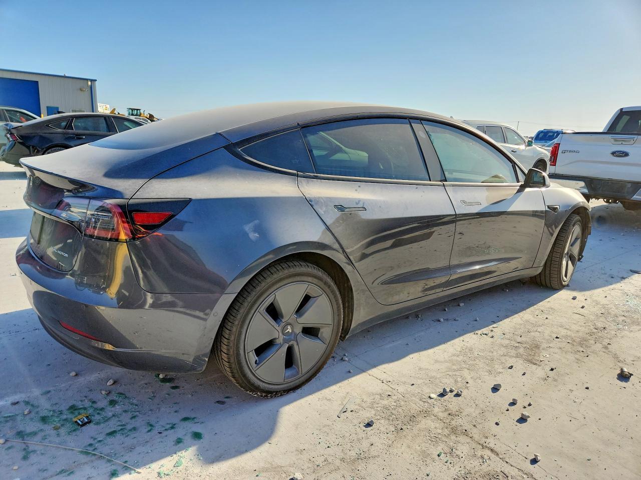 2022 Tesla Model 3 - zdjęcie 3