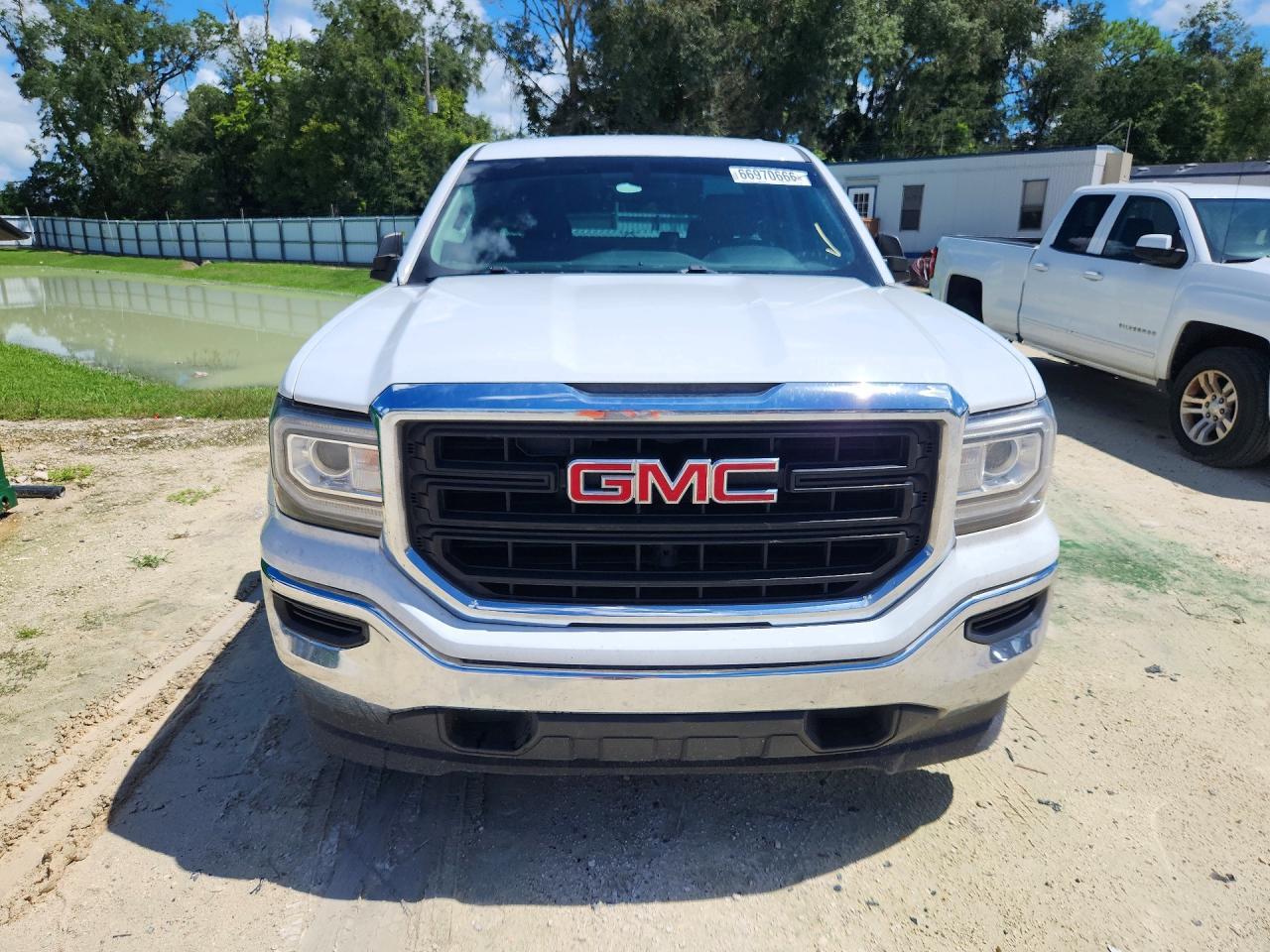 2018 GMC Sierra C1500 - zdjęcie 5