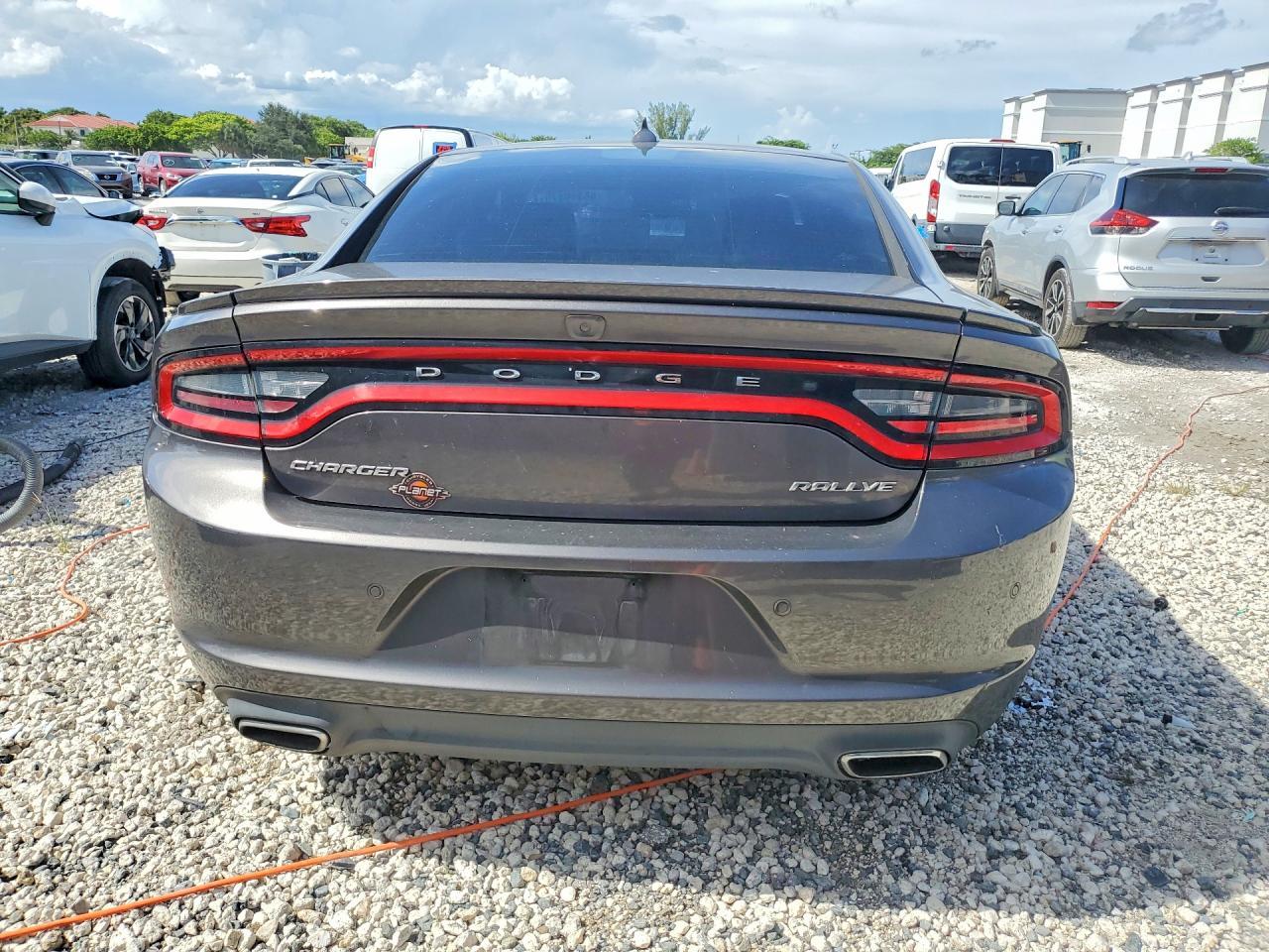 2016 Dodge Charger Sxt - zdjęcie 6