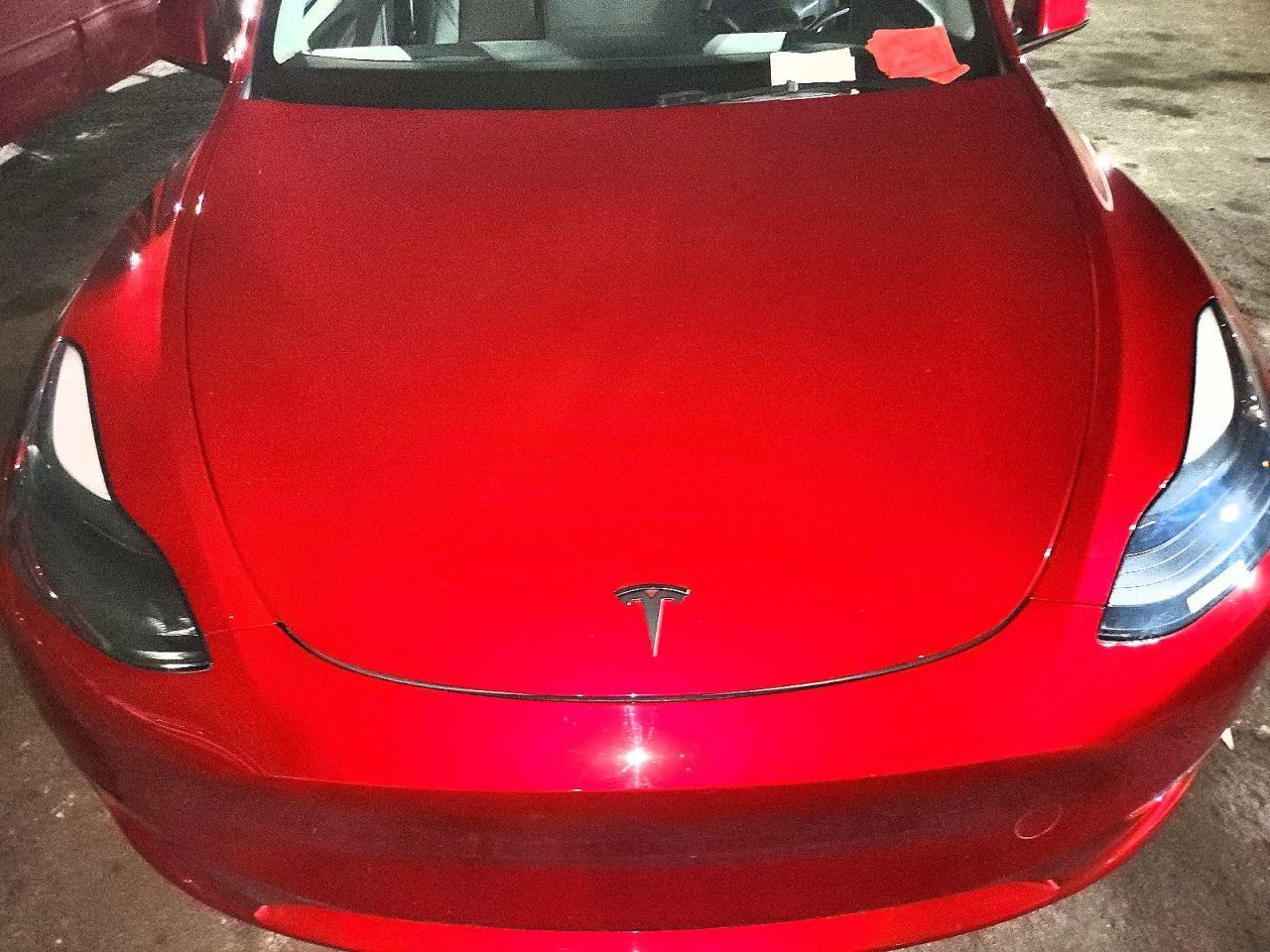 2024 Tesla Model Y - zdjęcie 12