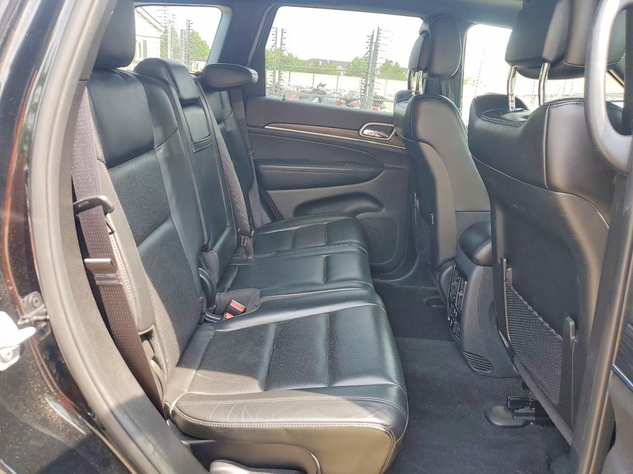 2019 Jeep Grand Cherokee Limited - zdjęcie 11