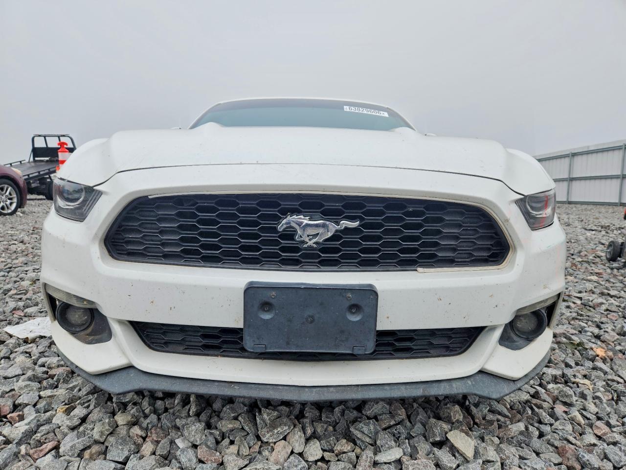 2015 Ford Mustang - zdjęcie 5