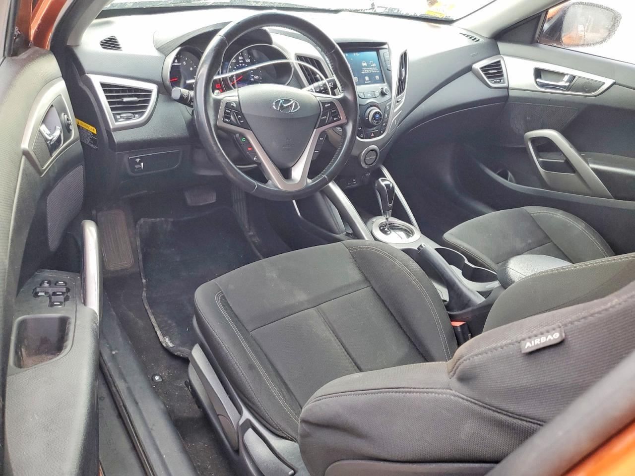 2017 Hyundai Veloster Base - zdjęcie 8