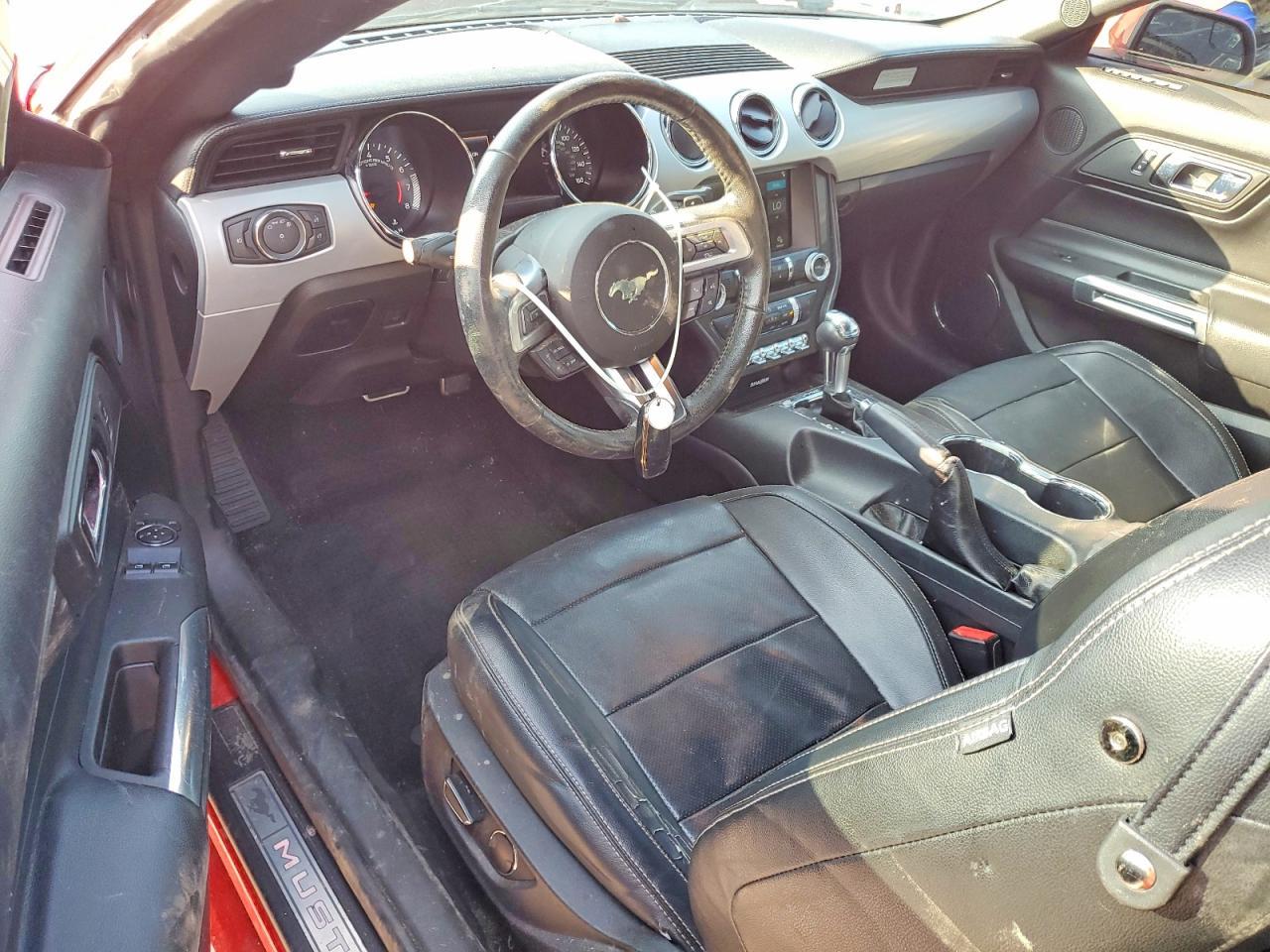 2017 Ford Mustang - zdjęcie 8