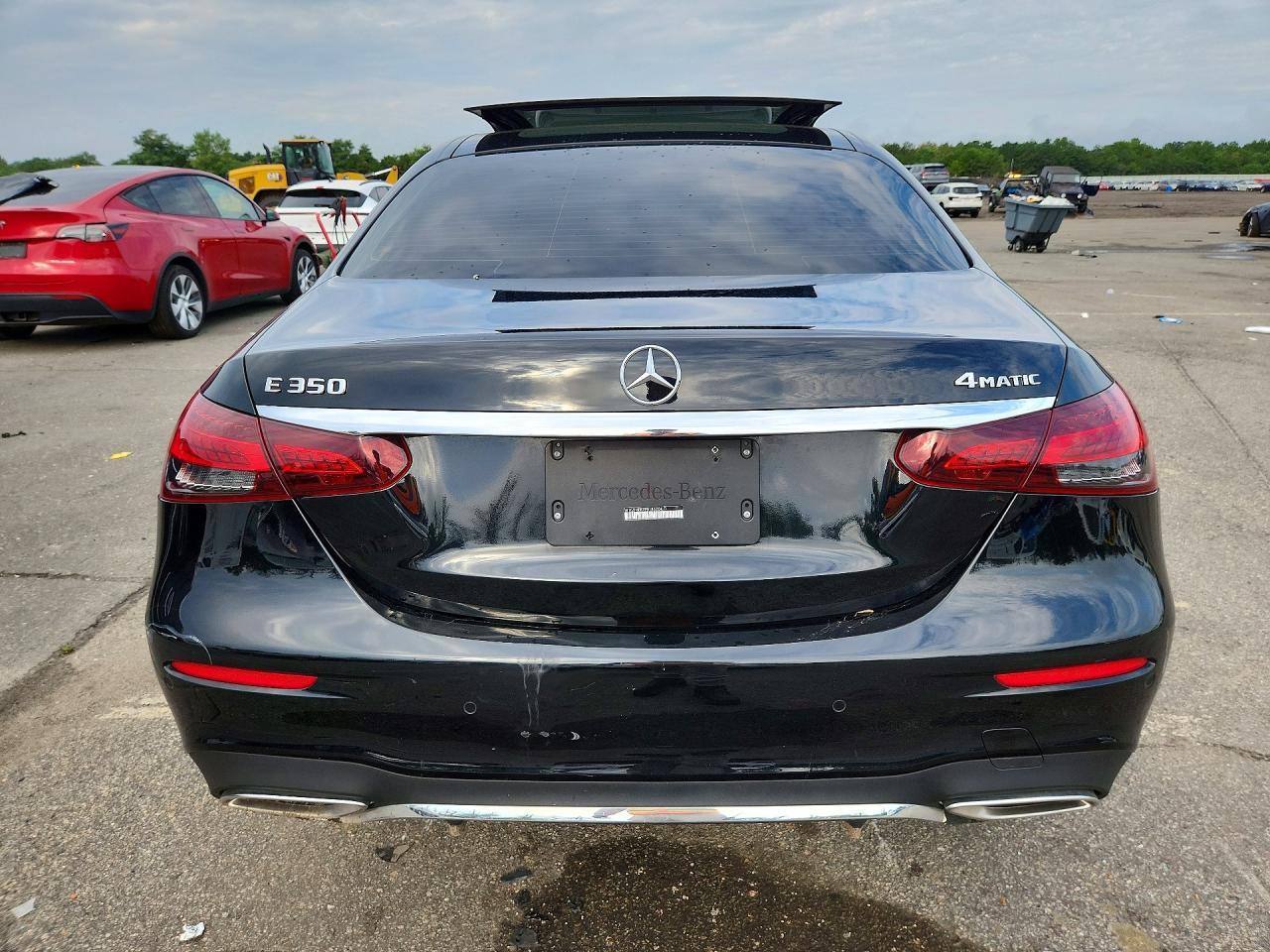 2023 Mercedes-Benz E 350 4Matic - zdjęcie 6