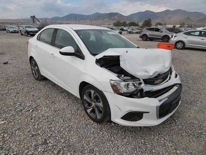 2018 Chevrolet Sonic Premier - zdjęcie 13