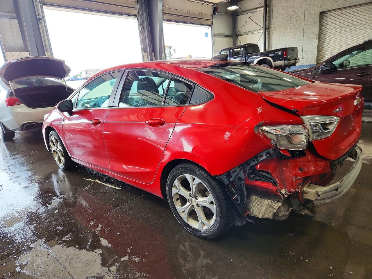2017 Chevrolet Cruze Ls - zdjęcie 2