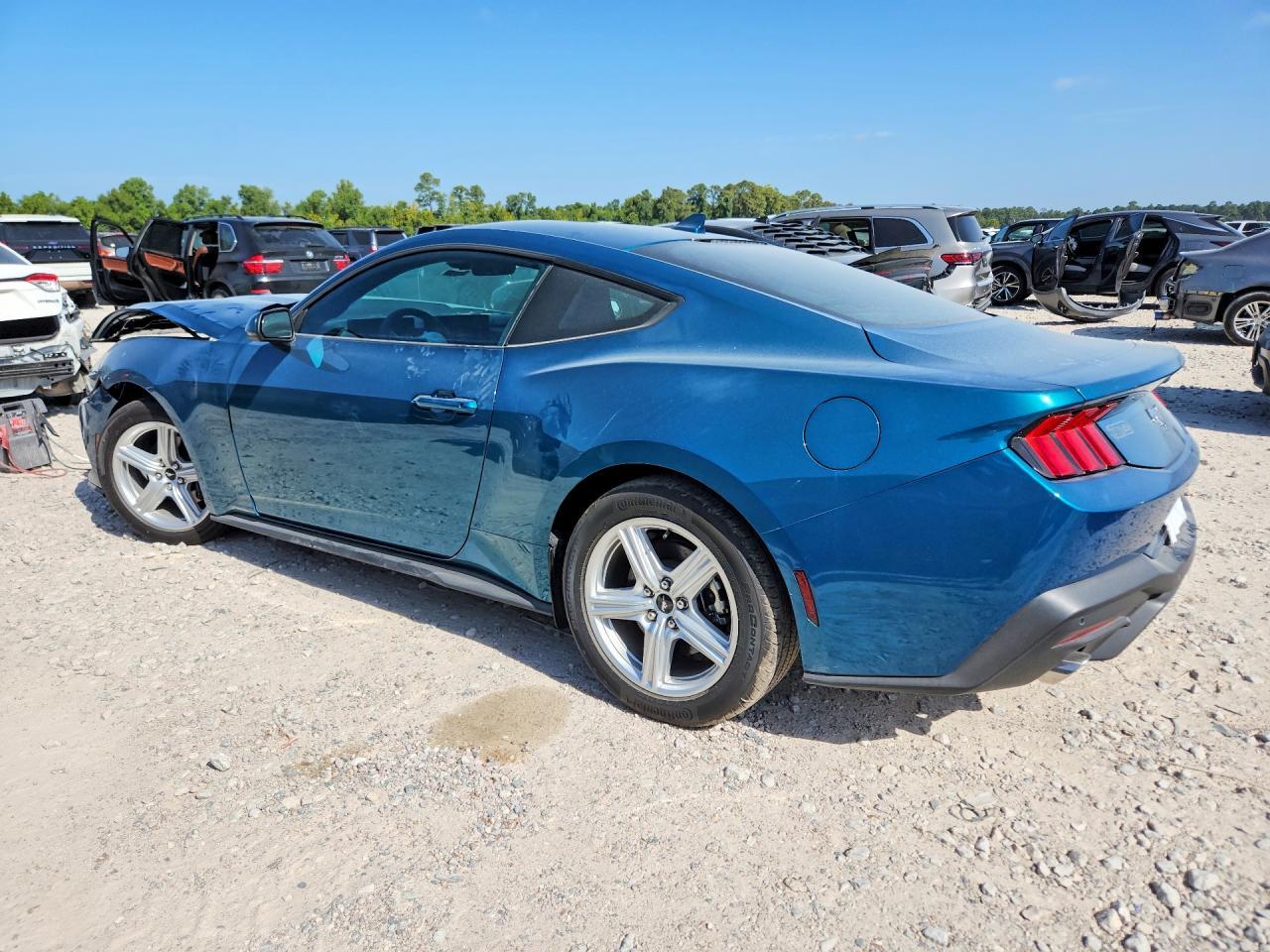 2026 Ford Mustang - zdjęcie 2