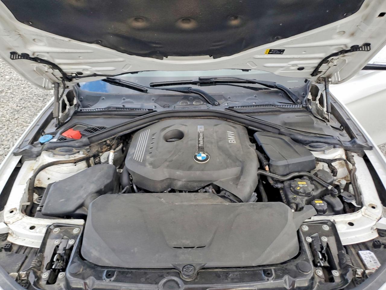 2018 BMW 330 I - zdjęcie 11