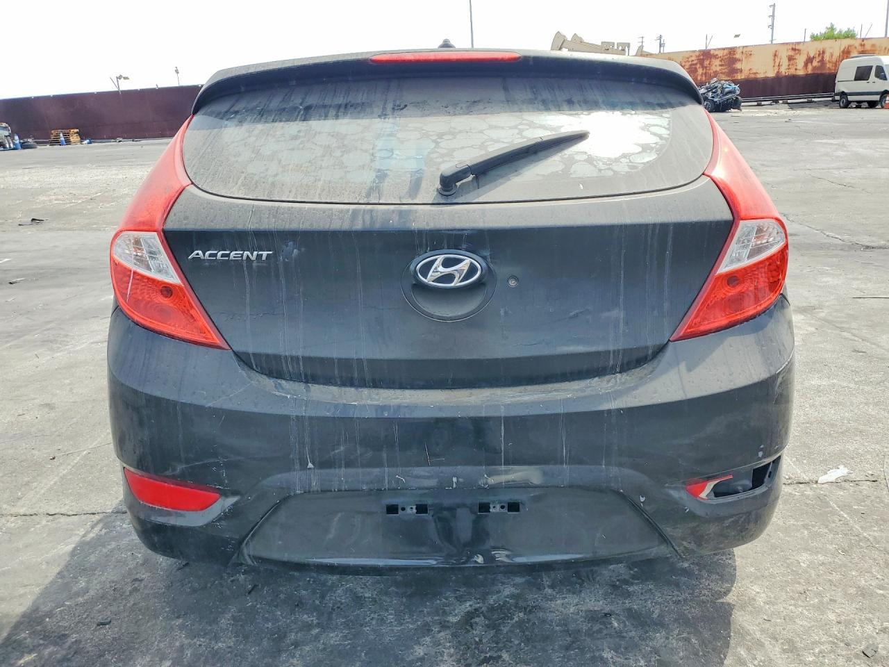 2013 Hyundai Accent Se - zdjęcie 6