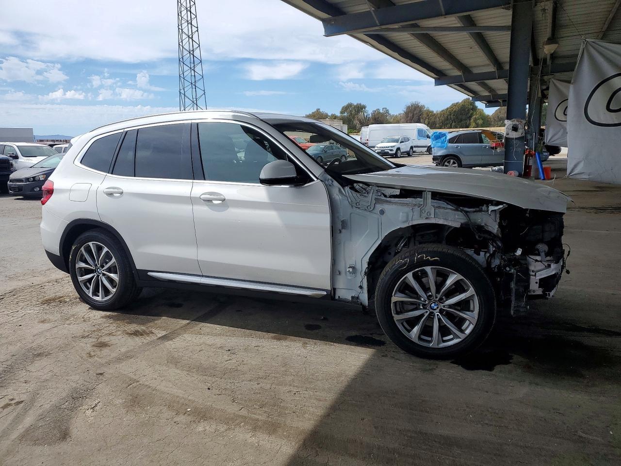 2019 BMW X3 xDrive30I - zdjęcie 4