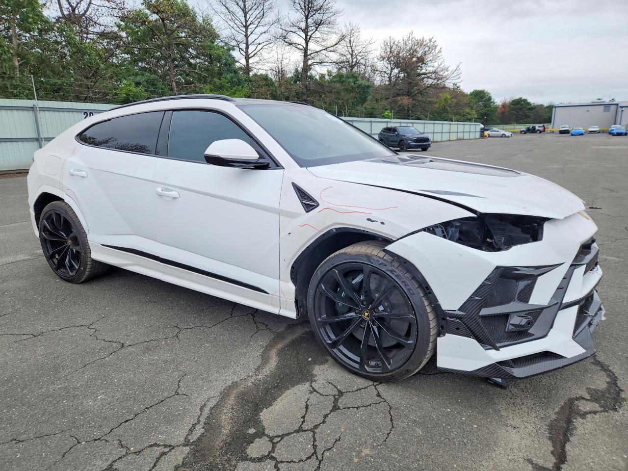 2021 Lamborghini Urus S - zdjęcie 4
