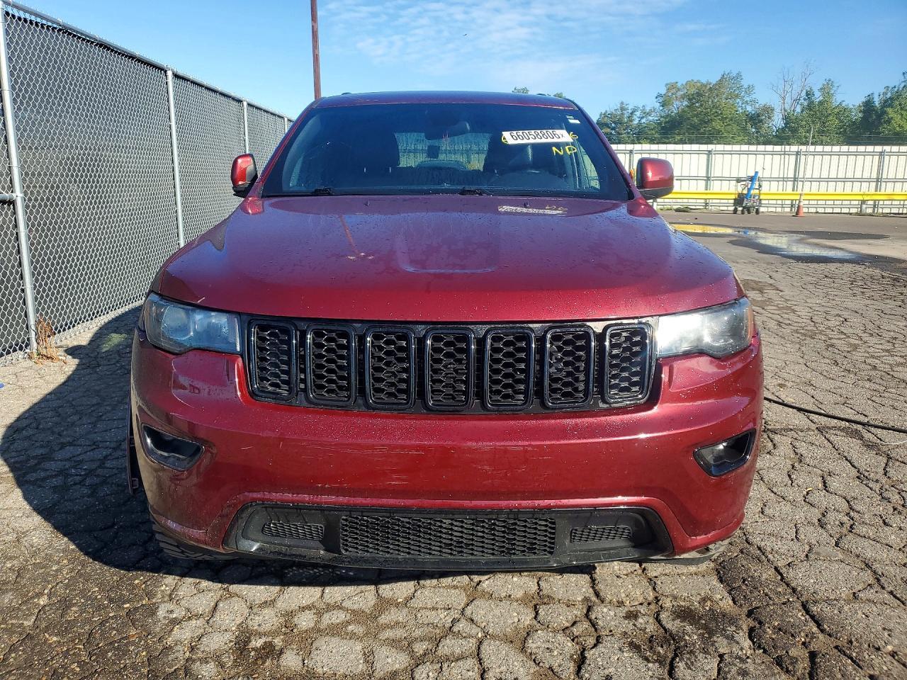 2021 Jeep Grand Cherokee Laredo - zdjęcie 5
