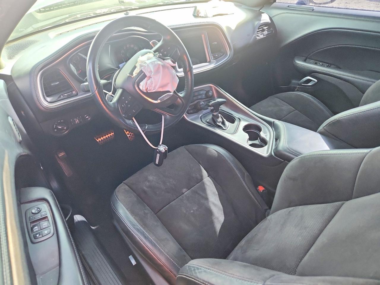 2022 Dodge Challenger Gt - zdjęcie 8