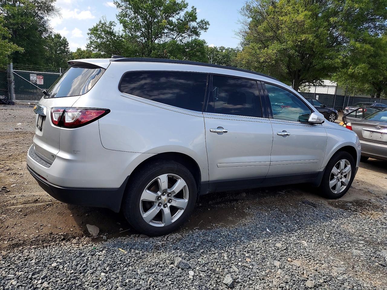 2017 Chevrolet Traverse Lt - zdjęcie 3