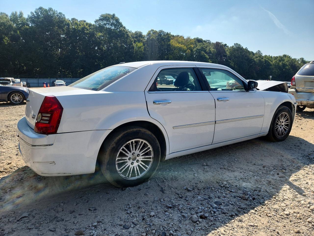 2021 Chrysler 300 Touring - zdjęcie 3