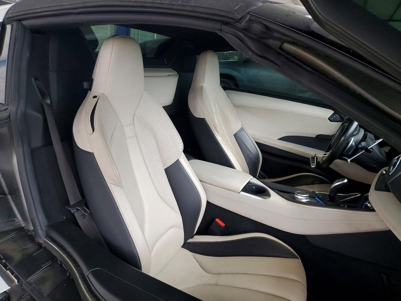2019 BMW I8 - zdjęcie 10