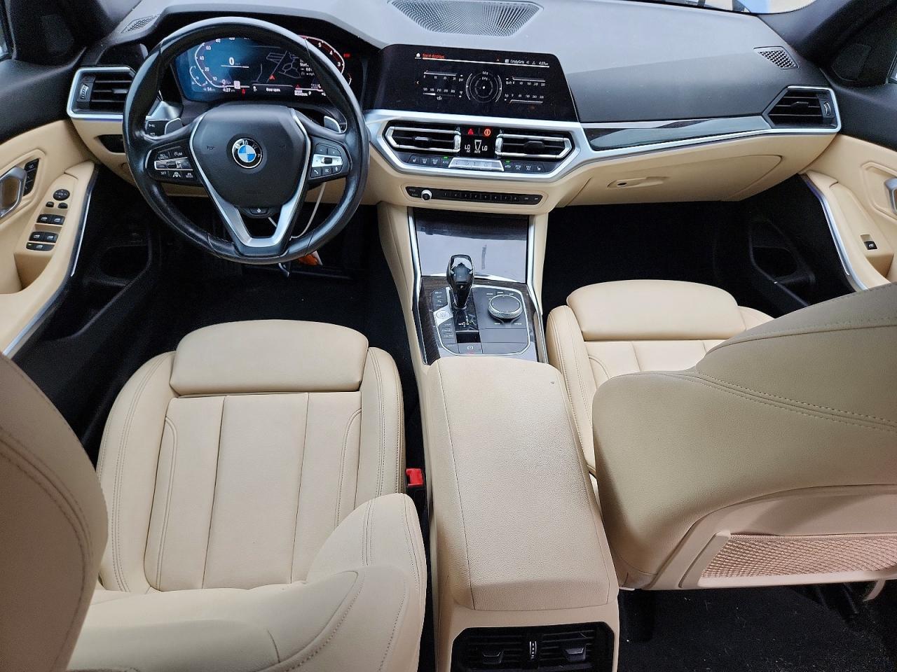 2021 BMW Seria 3 330i - zdjęcie 8