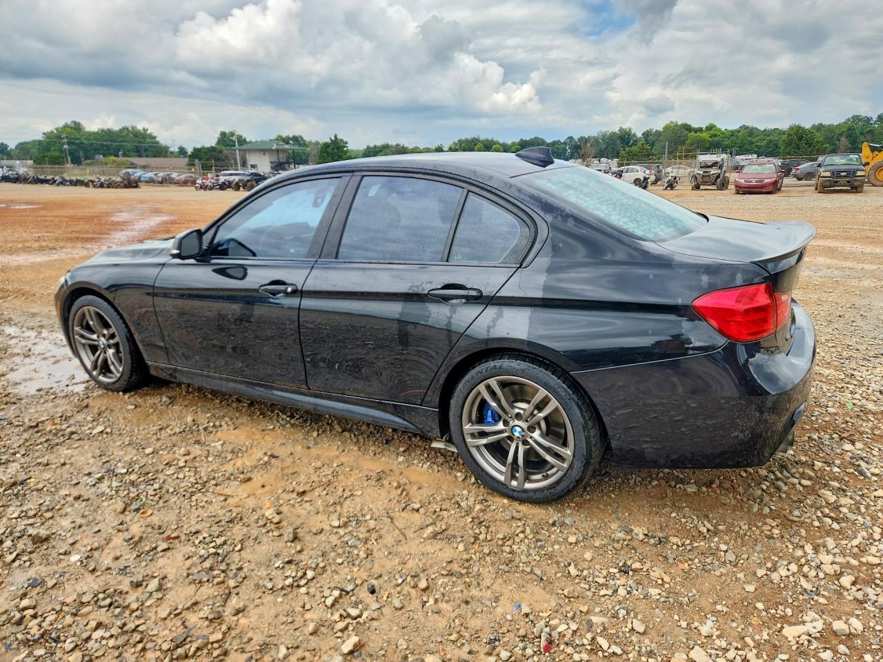 2015 BMW 328 I - zdjęcie 2