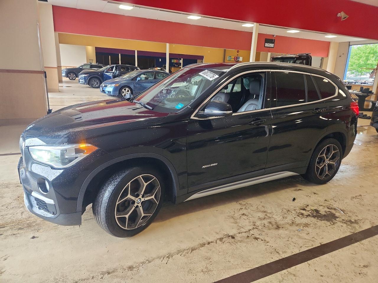 2017 BMW X1 xDrive28I - zdjęcie główne