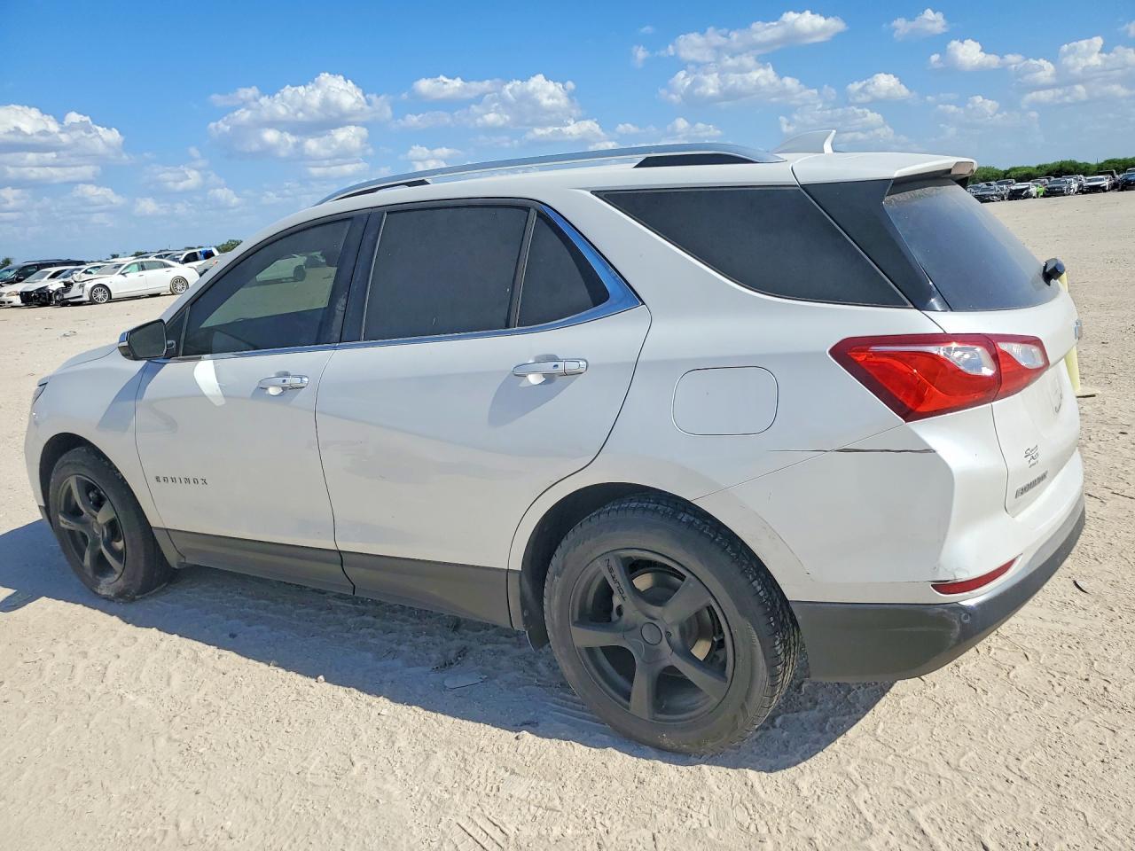2018 Chevrolet Equinox Premier - zdjęcie 2