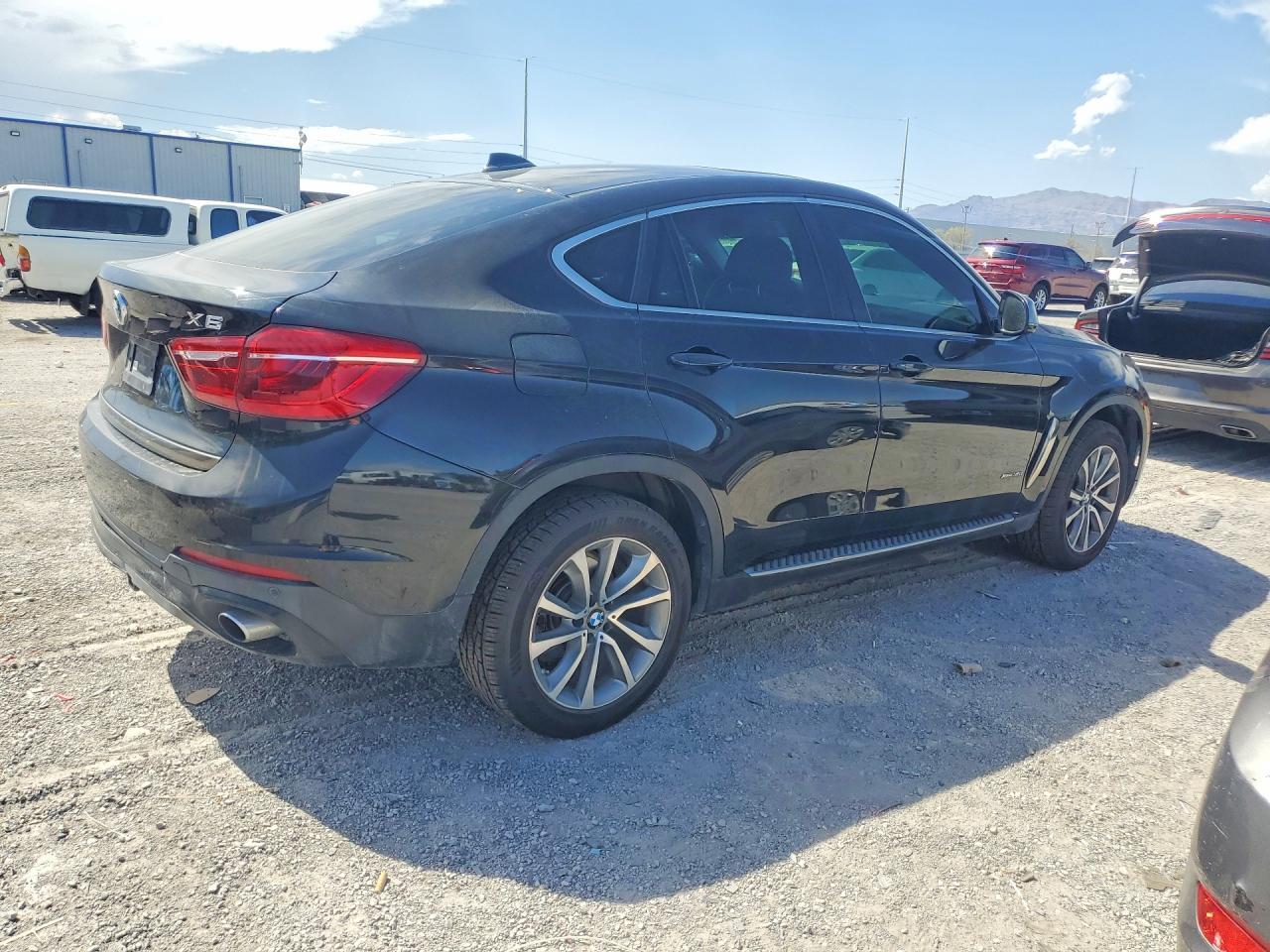 2015 BMW X6 xDrive35I - zdjęcie 3