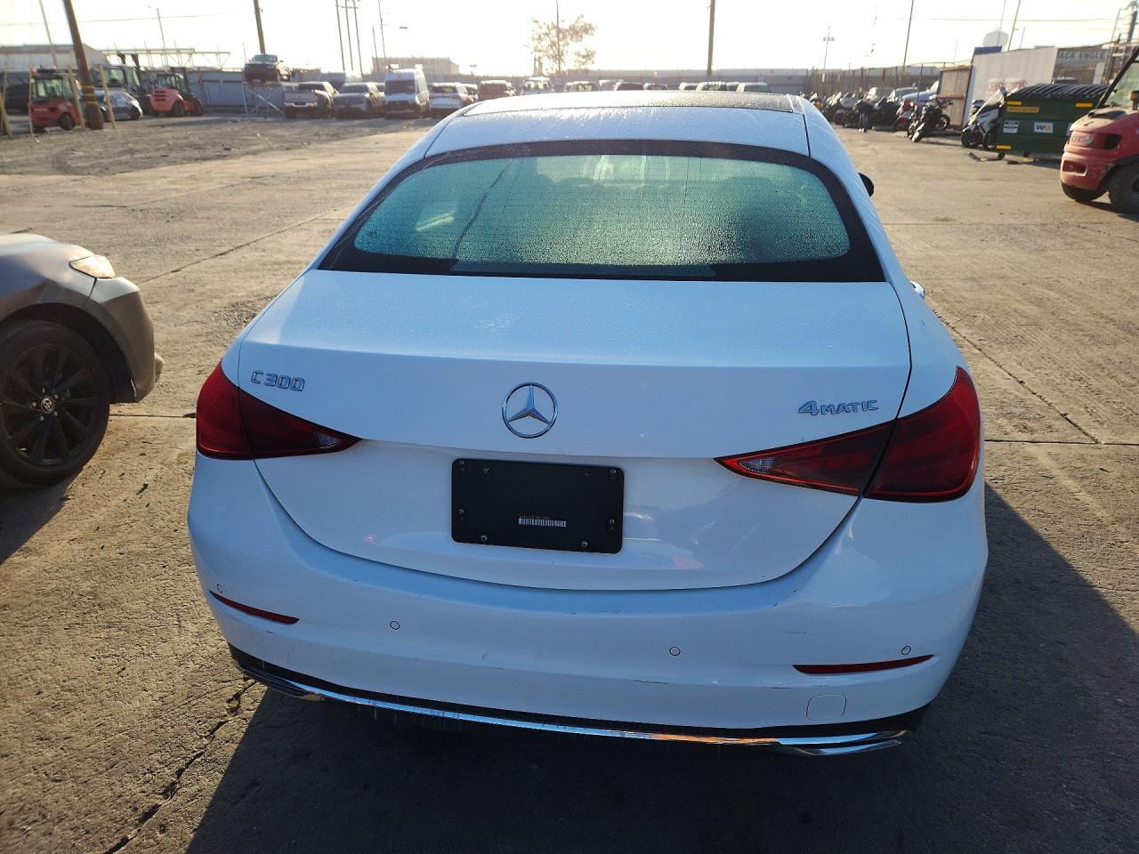 2024 Mercedes-Benz C 300 4Matic - zdjęcie 6