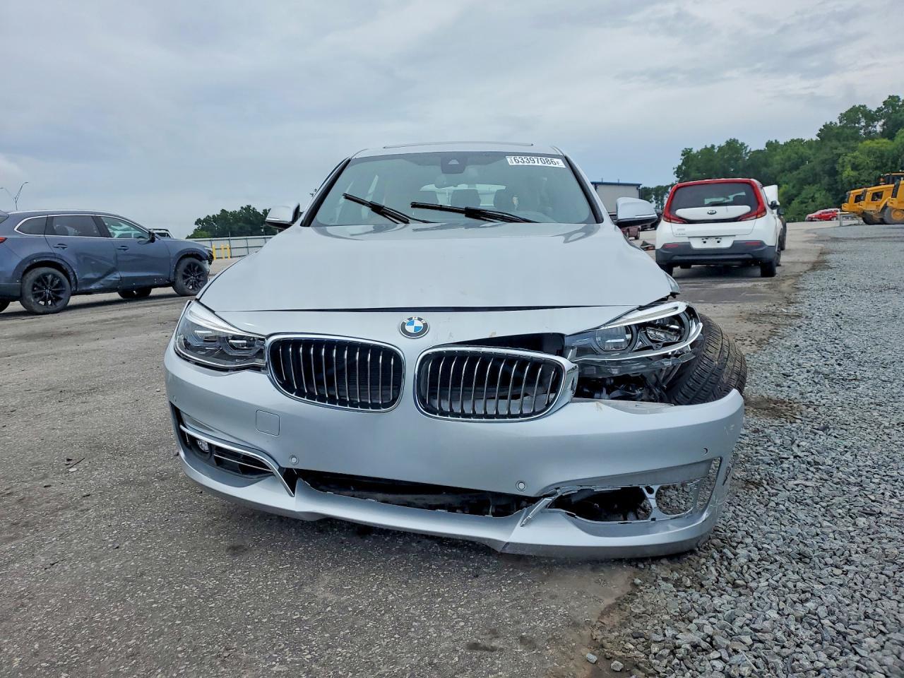 2019 BMW Seria 3 330i - zdjęcie 5