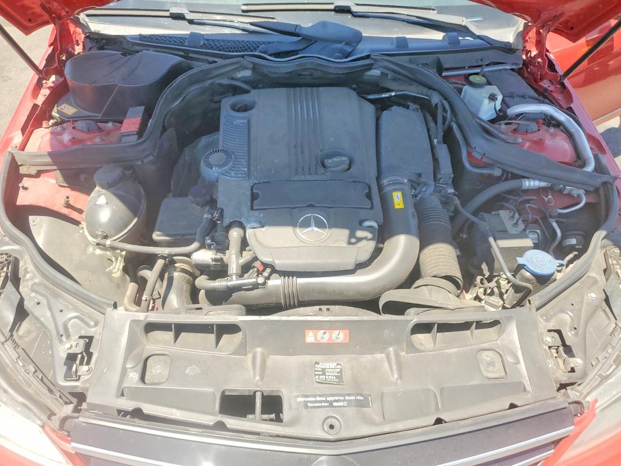 2014 Mercedes-Benz C 250 - zdjęcie 11