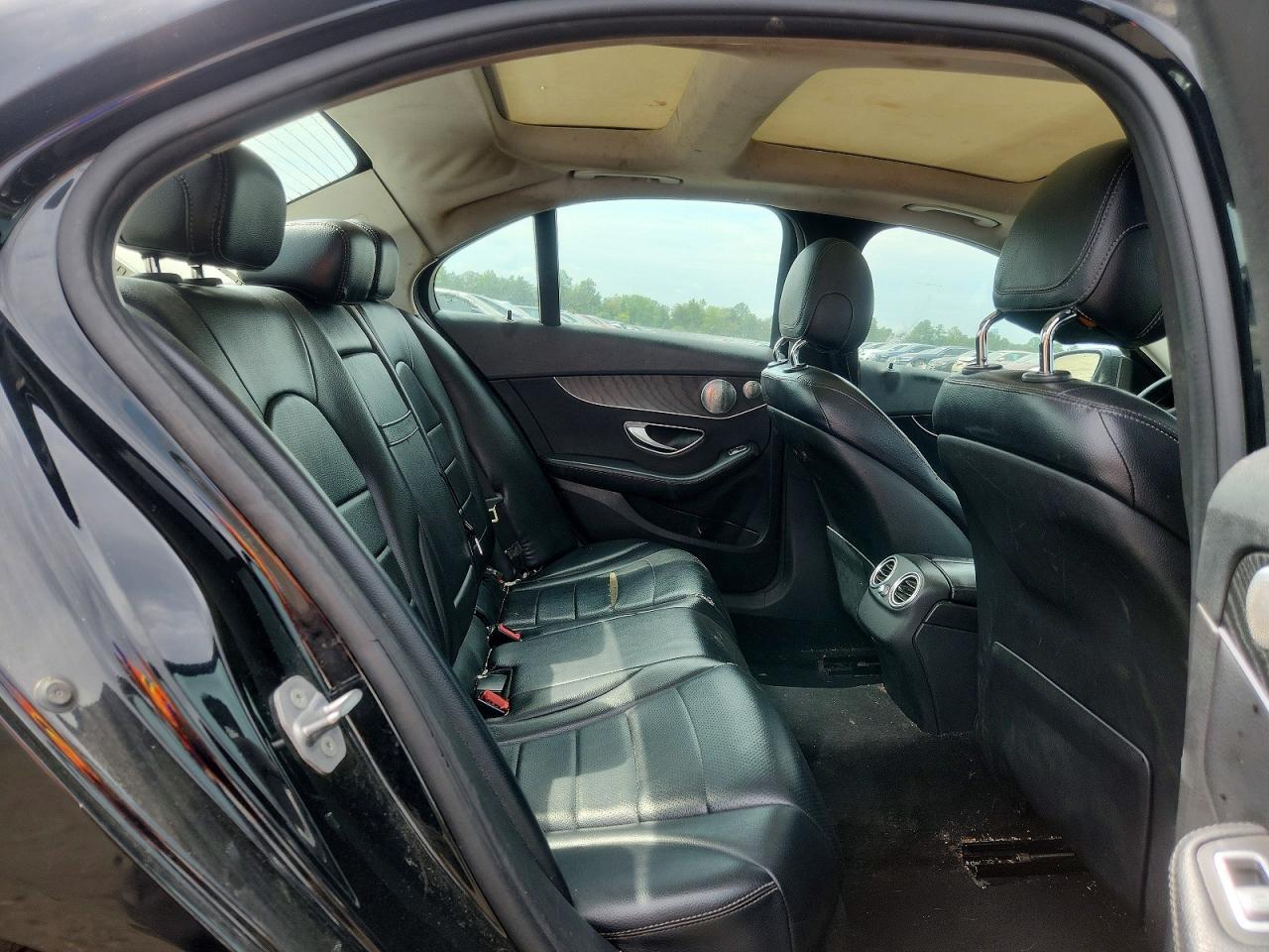 2017 Mercedes-Benz C 300 4Matic - zdjęcie 10
