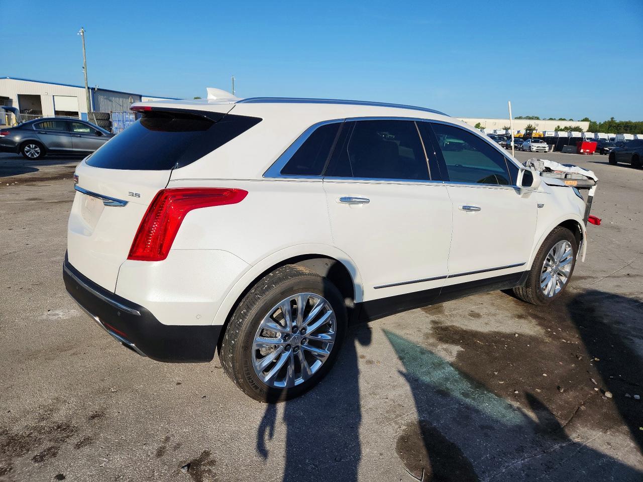 2019 Cadillac Xt5 Platinum - zdjęcie 3