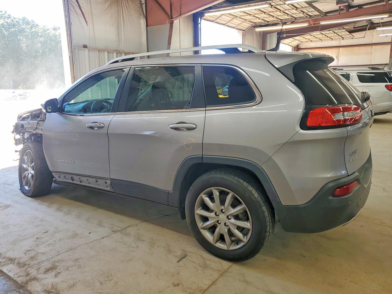 2018 Jeep Cherokee Limited - zdjęcie 2