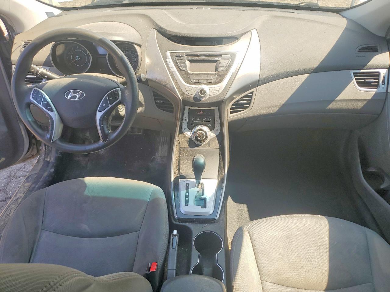 2013 Hyundai Elantra Gls - zdjęcie 8
