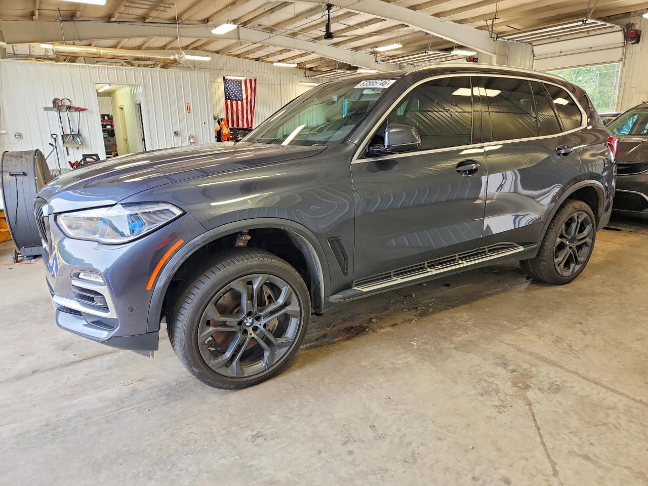 2019 BMW X5 xDrive50I - zdjęcie główne