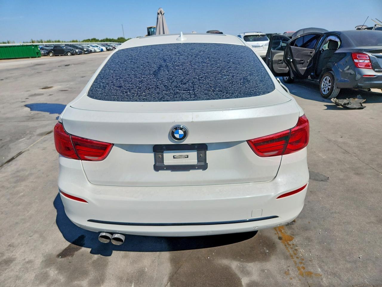 2018 BMW Seria 3 330i - zdjęcie 6